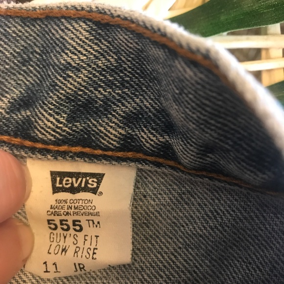 Levi’s | Vintage 555 Distressed Shorts Denim - Picture 3 of 5